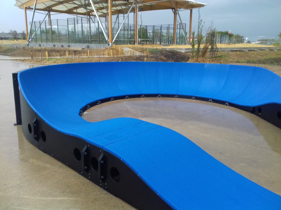 Pumptrack modulaire Brookland à Saint-Rémy, Grand Chalon (Saône-et-Loire), bosses et virages relevés