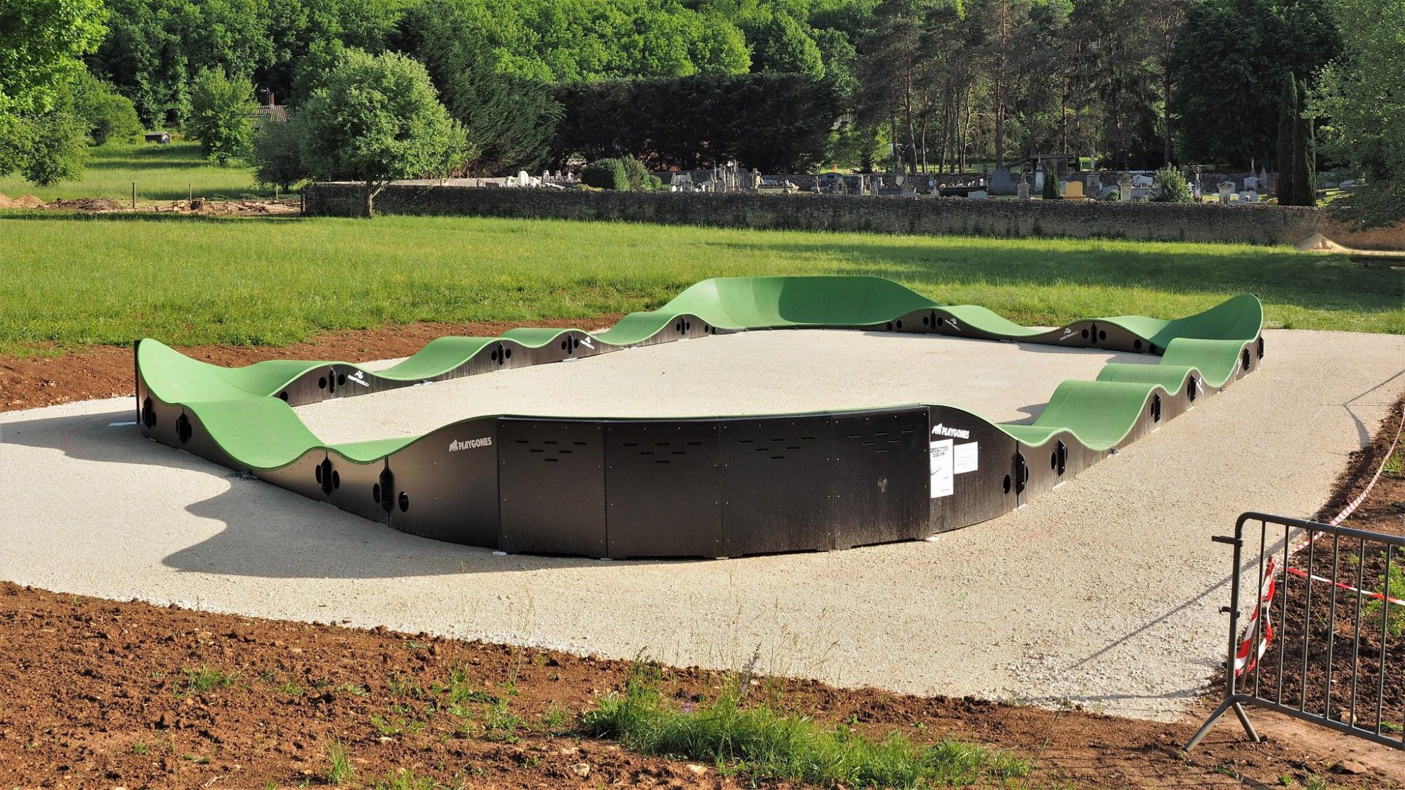 Pumptrack modulaire Casino Square à Bayac (Dordogne), vue d'ensemble