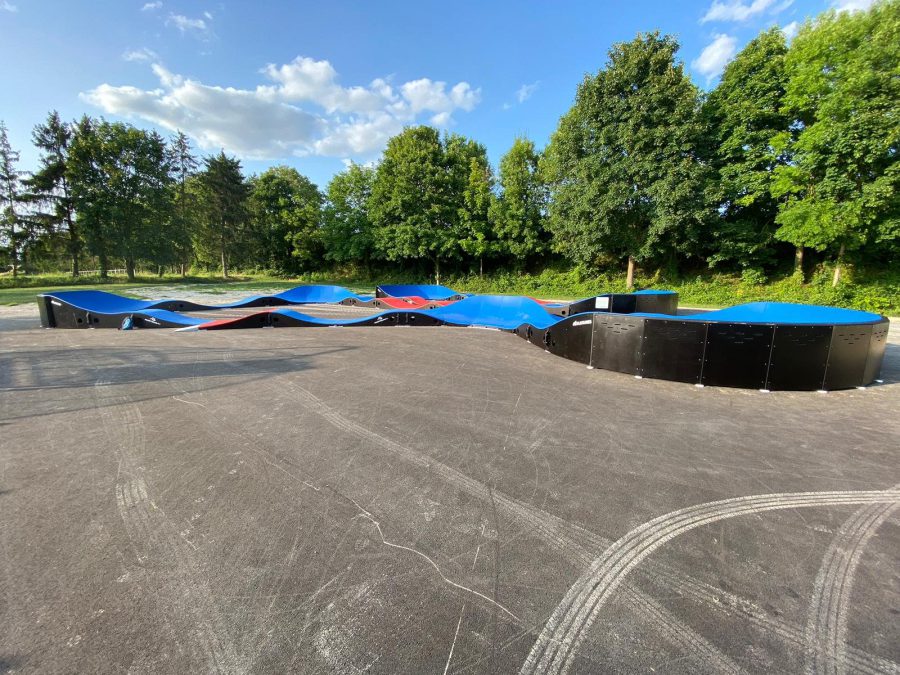 Pumptrack modulaire sur mesure à La Veuve (Marne), vue d'ensemble (troisième vue)