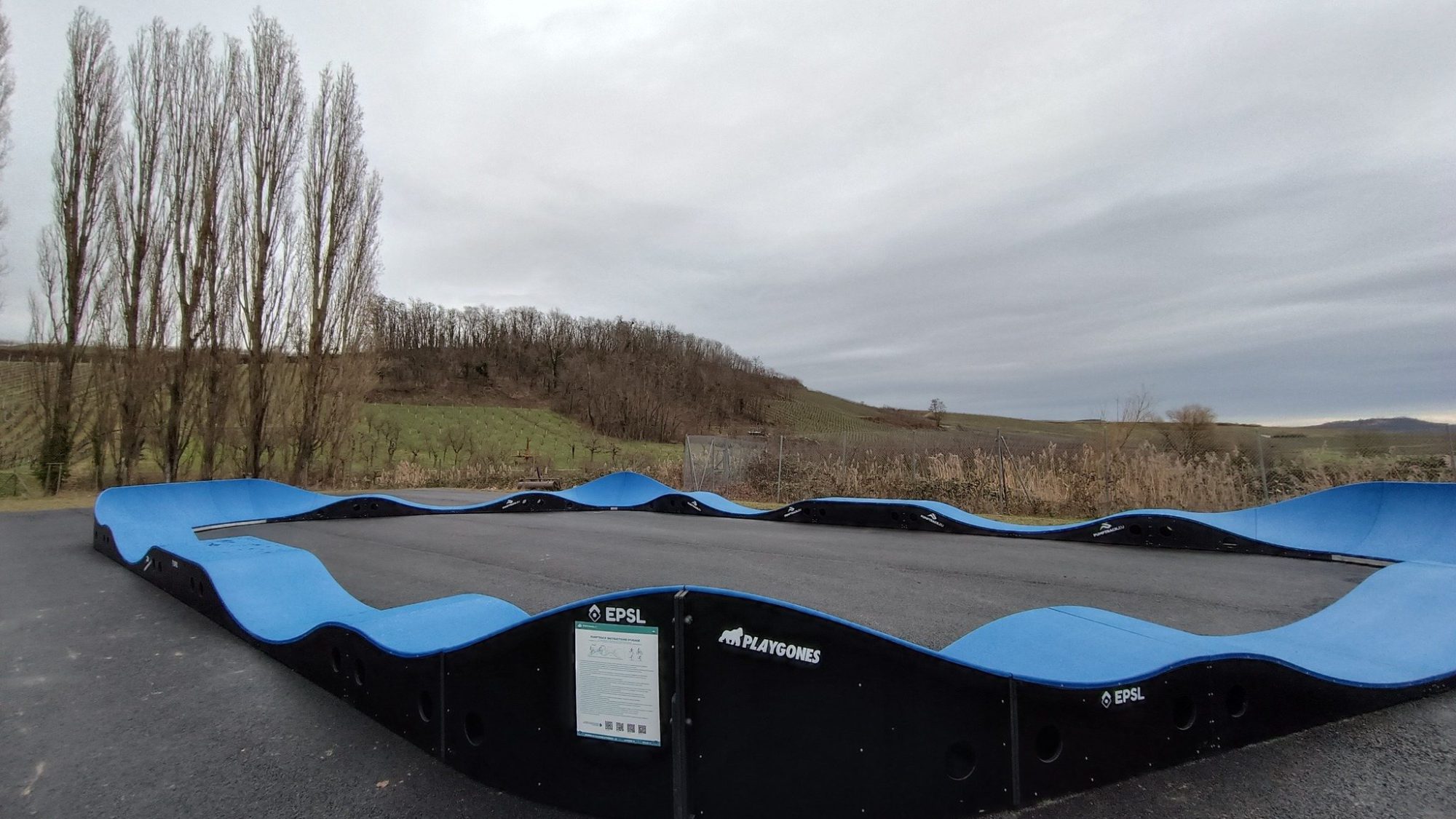 Pumptrack modulaire Casino Square à Balbronn (Bas-Rhin), piste terminée