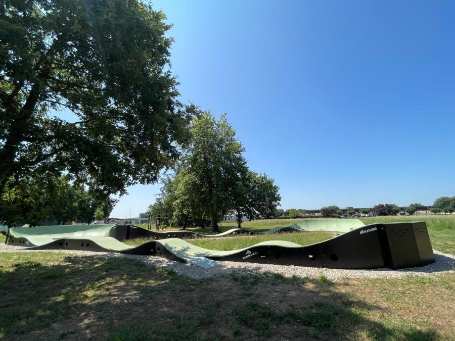 Pumptrack modulaire à Bessières (Haute-Garonne), vue d'ensemble (troisième vue)