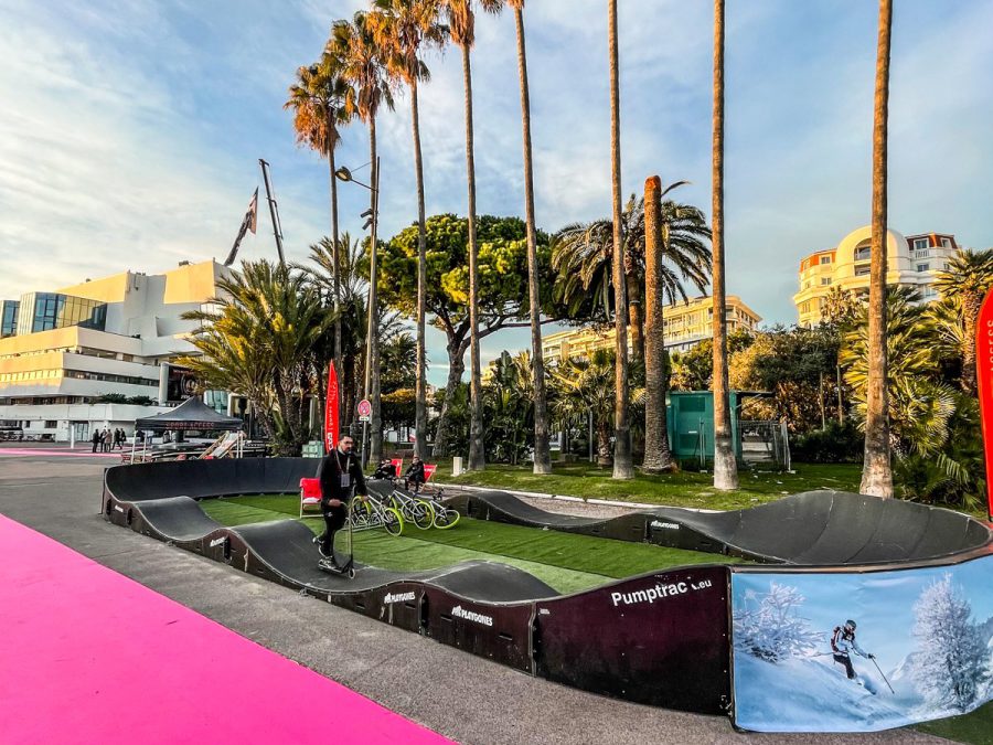 Pumptrack modulaire à Cannes (Alpes-Maritimes), vue d'ensemble (troisième vue)
