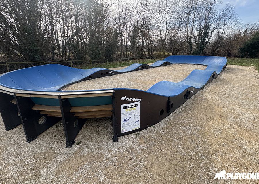 Pumptrack modulaire Monza à Cessieu (Isère), vue latérale de la piste