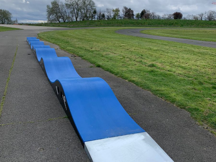 Pumptrack modulaire à Dugny (Seine-Saint-Denis), piste terminée (quatrième vue)
