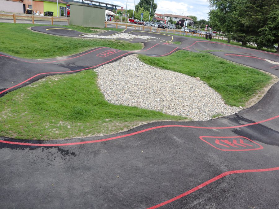 Pumptrack en enrobé, Saint-André-de-Corcy