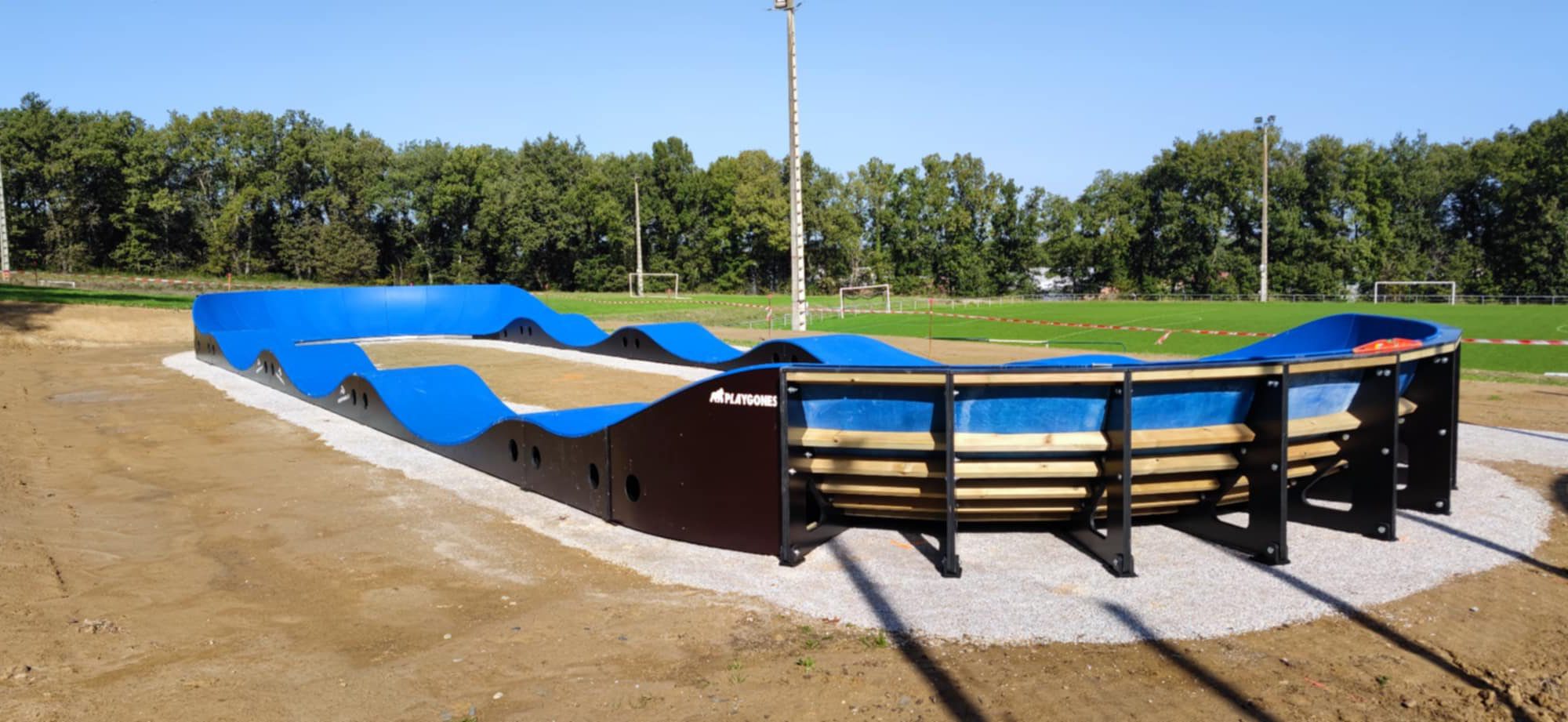 Pumptrack modulaire Speedway à Montjoire (Haute-Garonne), vue d'ensemble