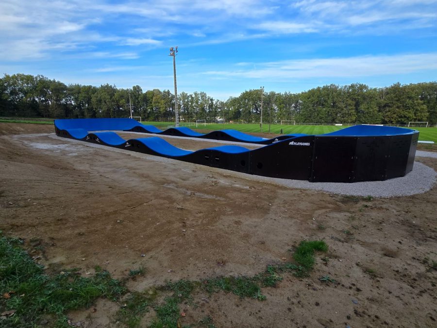 Pumptrack modulaire Speedway à Montjoire (Haute-Garonne), vue d'ensemble (troisième vue)