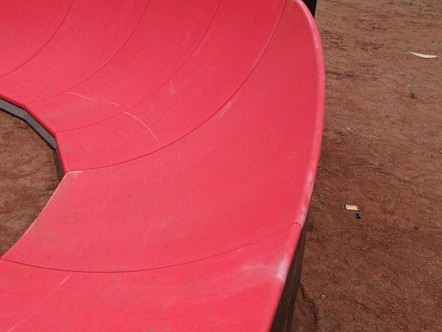 Pumptrack modulaire sur mesure à Pomponne (Seine-et-Marne), bosses et virages relevés