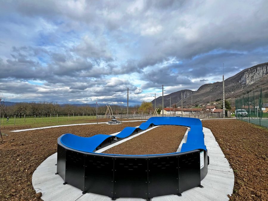 Pumptrack modulaire Speedway à Saint-Pierre-de-Chérennes (Isère), vue d'ensemble (cinquième vue)