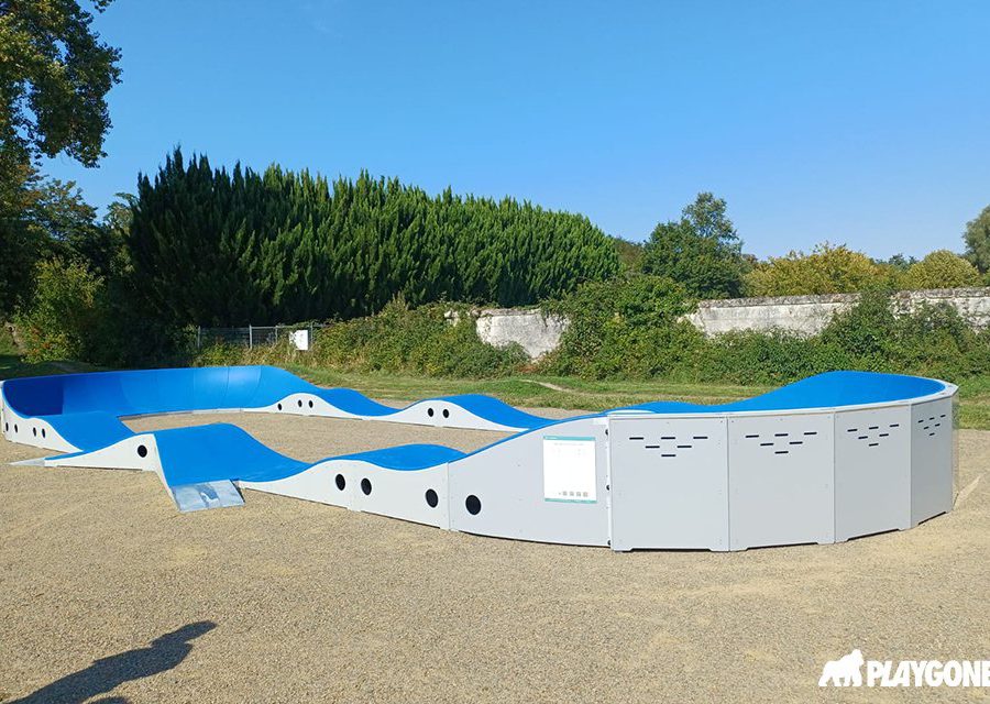 Pumptrack modulaire Monza à Saumur (Maine-et-Loire), vue d'ensemble (troisième vue)